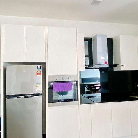 Landmark Residence 2, Studio For 2 Pax, High Floor, Nice View, Free Parking, Budget Stay Kajang Zewnętrze zdjęcie